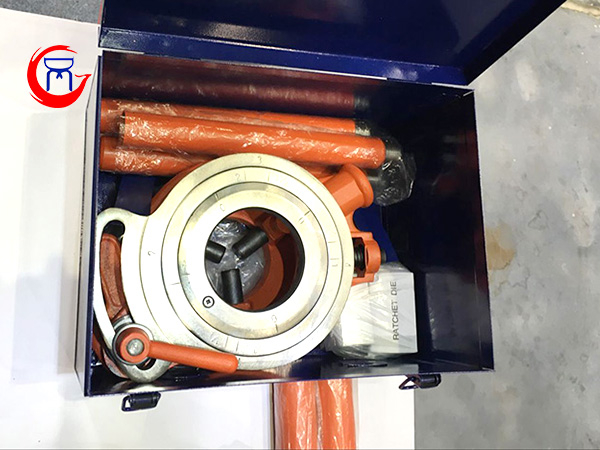 4寸手動套絲機(jī)